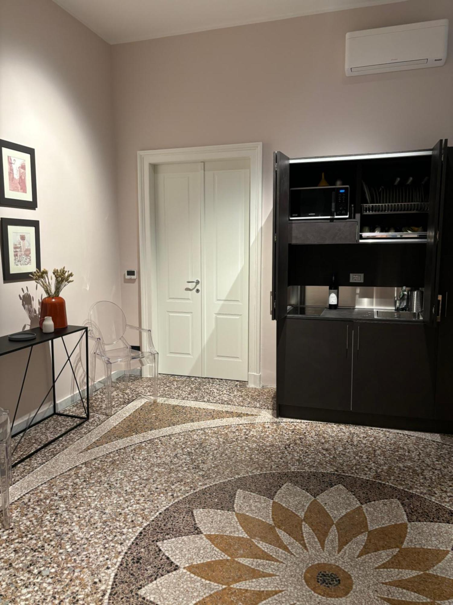 B&B Genova Holiday ภายนอก รูปภาพ